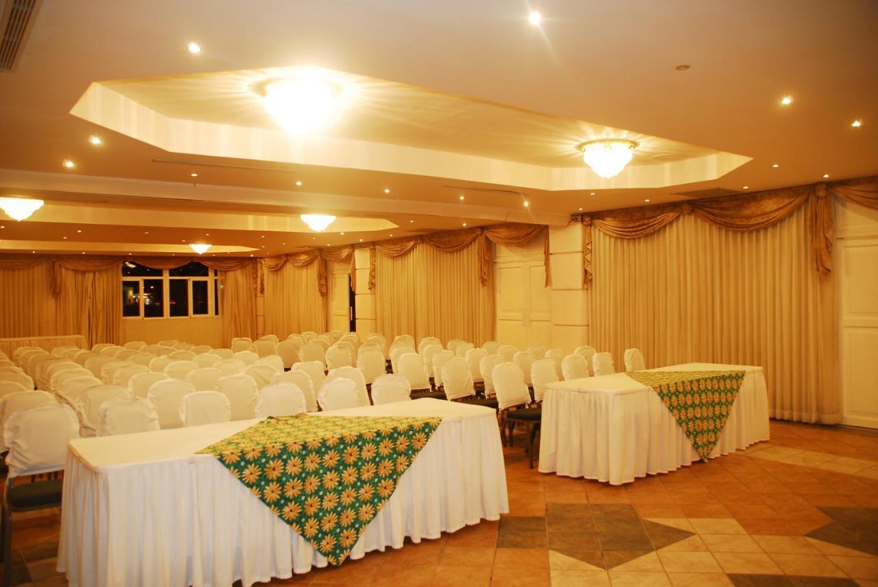 Peten Esplendido Flores Room photo